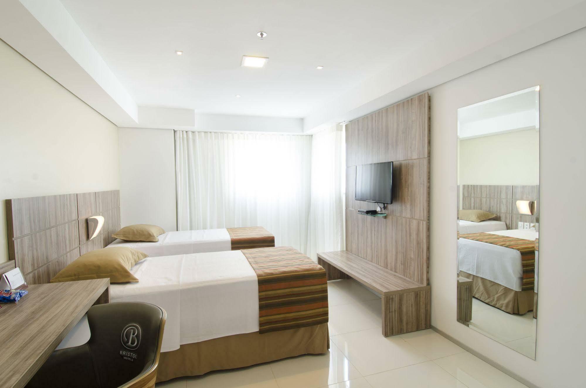 Profissionalle Hotel Sao Luis Екстериор снимка